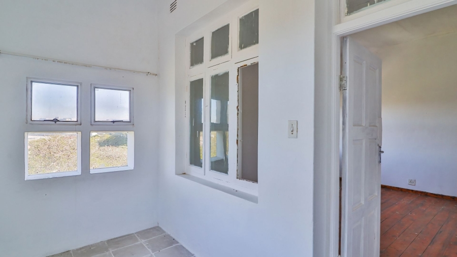 1 Bedroom Property for Sale in Quigney Eastern Cape